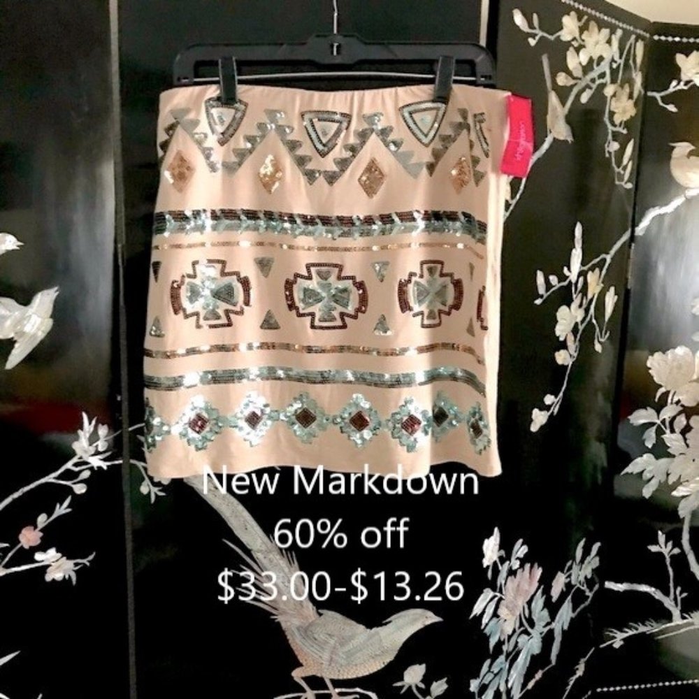 Clearance NWT👗 60% off purchase price $33 savings of $19.80